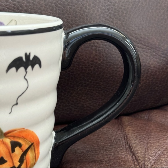 Chihuahua Mummy with Bats and Jack O’Lantern Ceramic Halloween Mug - Picture 5 of 12